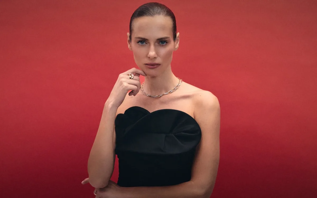 SEEY — A fine-jewellery storefront built around modern heirlooms